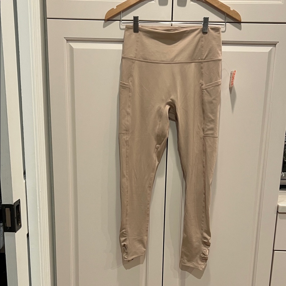 Free people movement Tan High-Waisted Leggings new 🆕 small